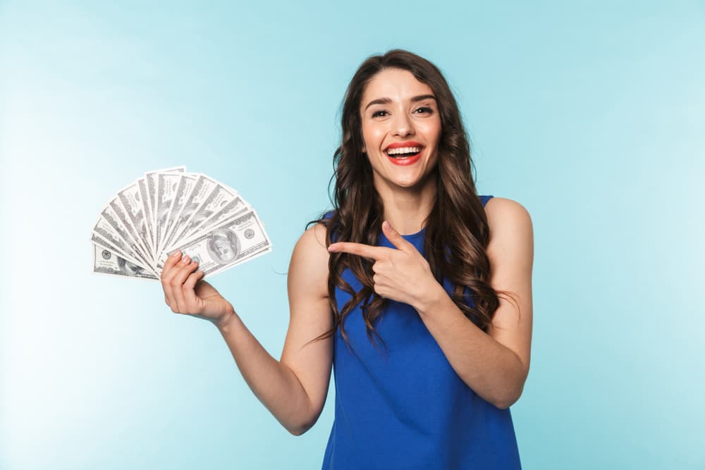 <b>VIRGO EN EL MES DE ABRIL 2021</b>
<br>Mercurio está directo todo abril y entra en Tauro el día 19. Tú sabes por experiencia propia lo analítico, servicial y cuidadoso que eres. Siempre para ti las cosas deben estar bien hechas y en su momento. En este mes habrá dos situaciones a conocer, las oportunidades vienen en la ocasión que tendrás que asistir a un sitio donde habrá un movimiento económico y laboral si te encuentras buscando dinero o trabajo.
<br>