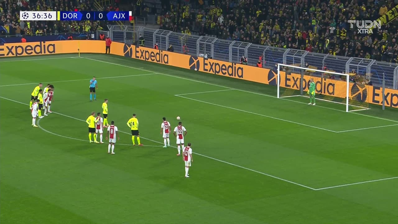 ¡Gol del Dortmund! Con 10, Reus pone la ventaja sobre el Ajax
