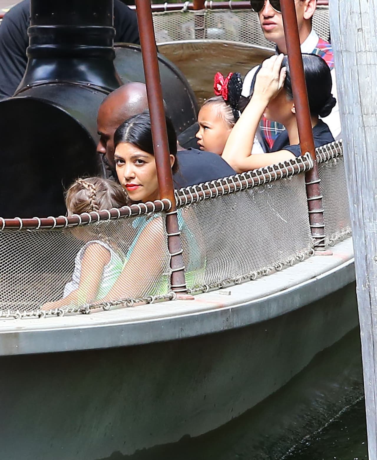 La mayor de las hermanas Kardashian luce fuerte y feliz.