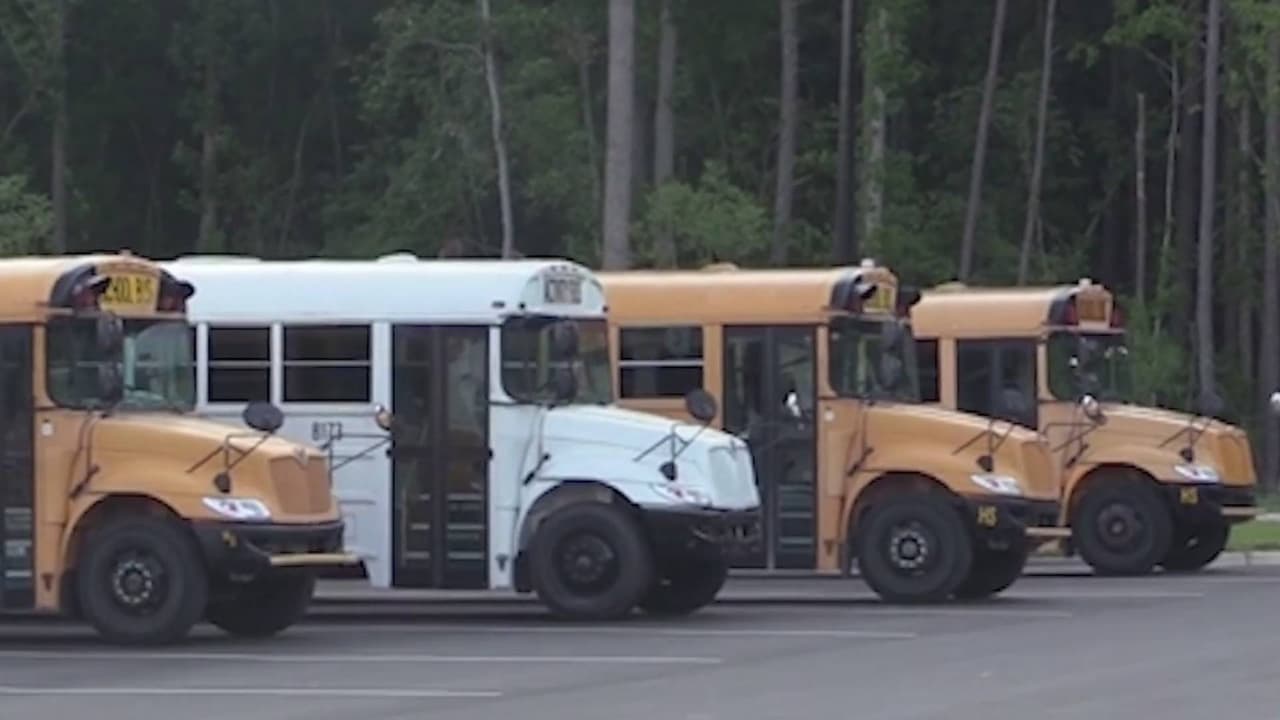 Escuelas de Wake cambian las reglas en enero de 2026: te decimos qué medidas se implementarán