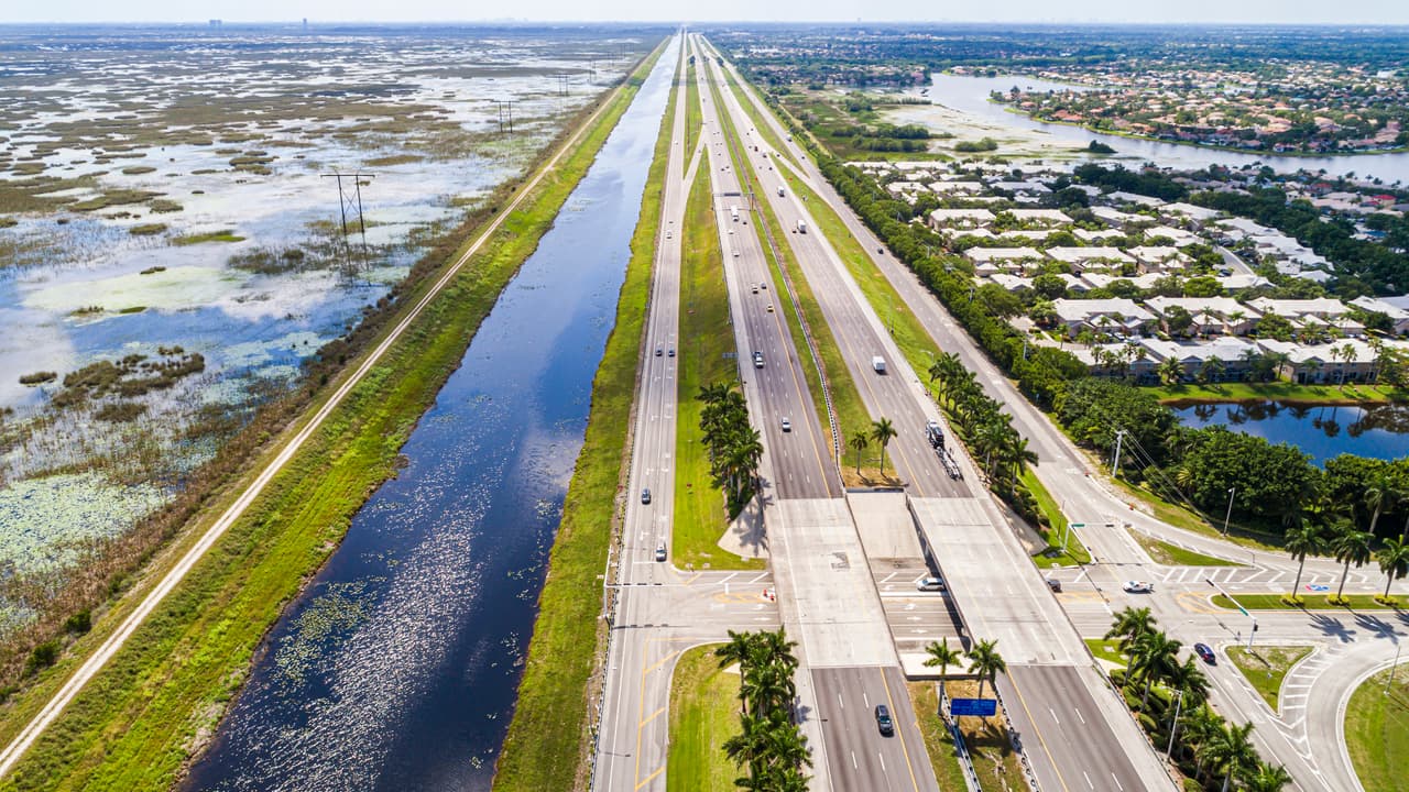 Choque mortal en la I-75 de Alligator Alley cobra dos vidas en el Día de las Madres