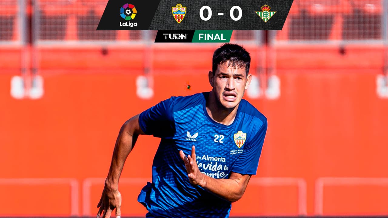 César Montes reaparece con Almería ante el Betis de Andrés Guardado