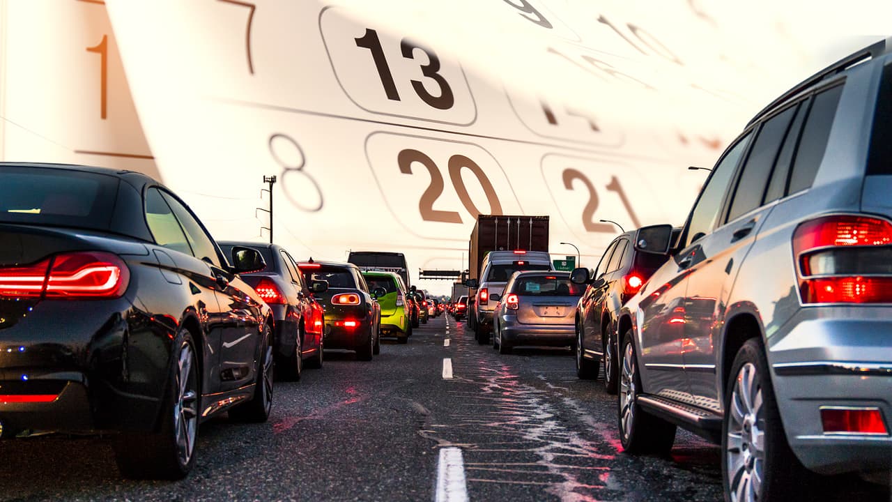 La firma de investigación y educación financiera 
<a href="https://www.gobankingrates.com/" target="_blank">GOBankingRates</a> realizó un estudio con el fin de encontrar los carros, camionetas y minivans que más probabilidades tienen de permanecer en manos de sus dueños por más de 15 años. 
<br>
<br>Para ello, analizó más de 350,000 vehículos de entre 1981 y 2004 que fueron vendidos por sus propietarios originales en 2019.
<br>
<br>En este Top 15 de los modelos que sus dueños mantienen en su poder por más de 15 años, Toyota y Honda son las marcas que más representadas con una variedad de opciones.