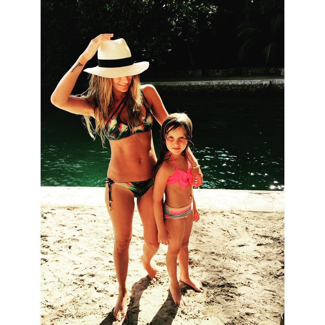 No fue fácil para Geraldine enfrentar ese escándalo a unas semanas de su boda, sin embargo sigueron adelante y fue en junio de 2016 que se fueron de luna de miel.