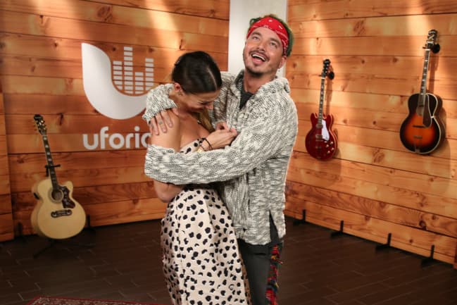 J Balvin insistía en que se trataba de algo material, pero Nastassja Bolívar insistía en que le daba vergüenza.