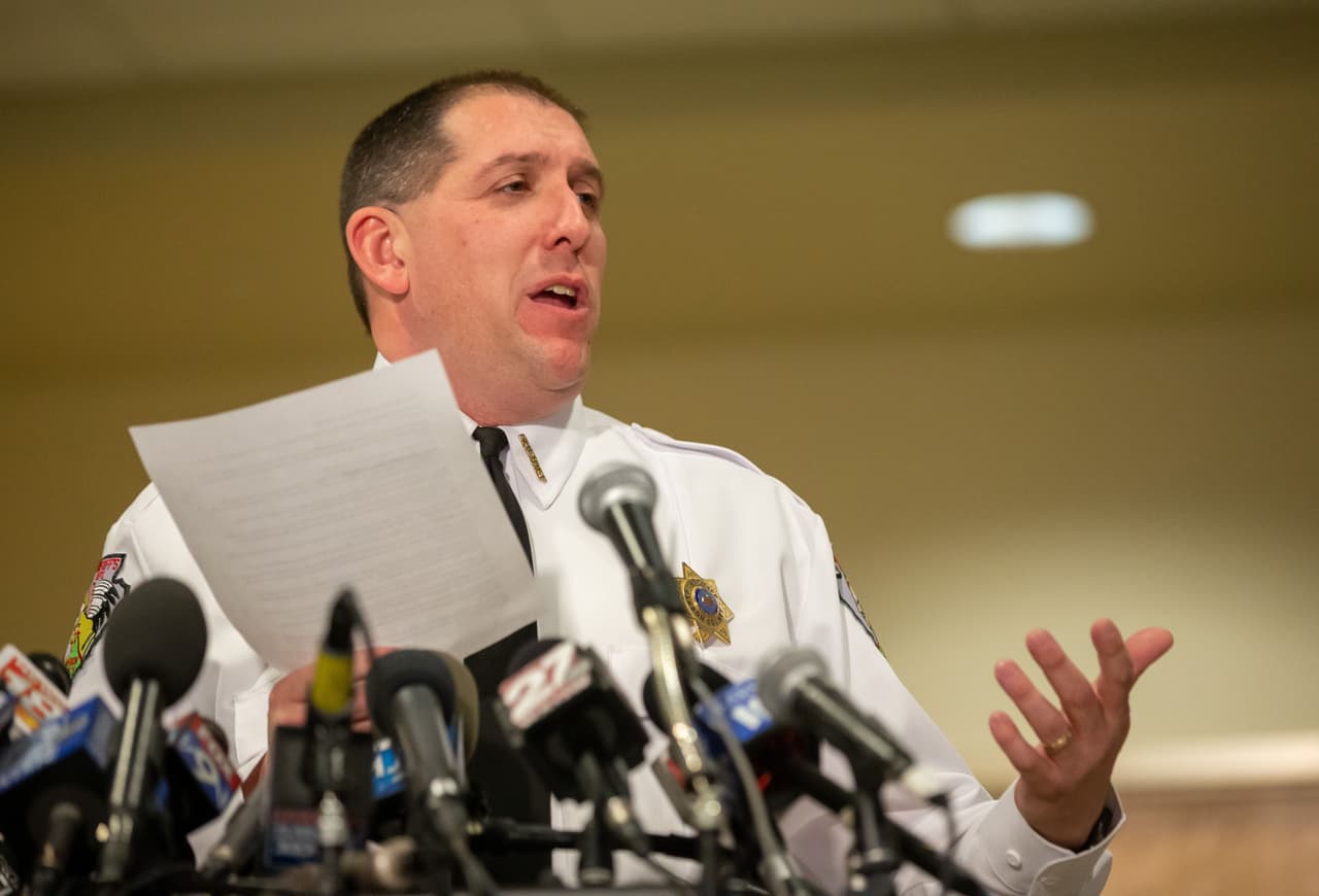 El sheriff del condado Barron, Chris Fitzgerald, dijo que Patterson planeó el ataque al detalle al punto de que se rapó el cabello para evitar dejar evidencias forenses.