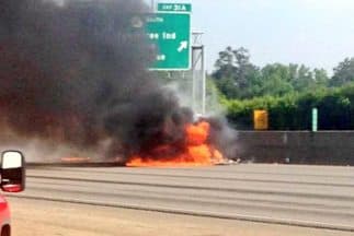 Mueren cuatro personas al estrellarse avioneta en Atlanta