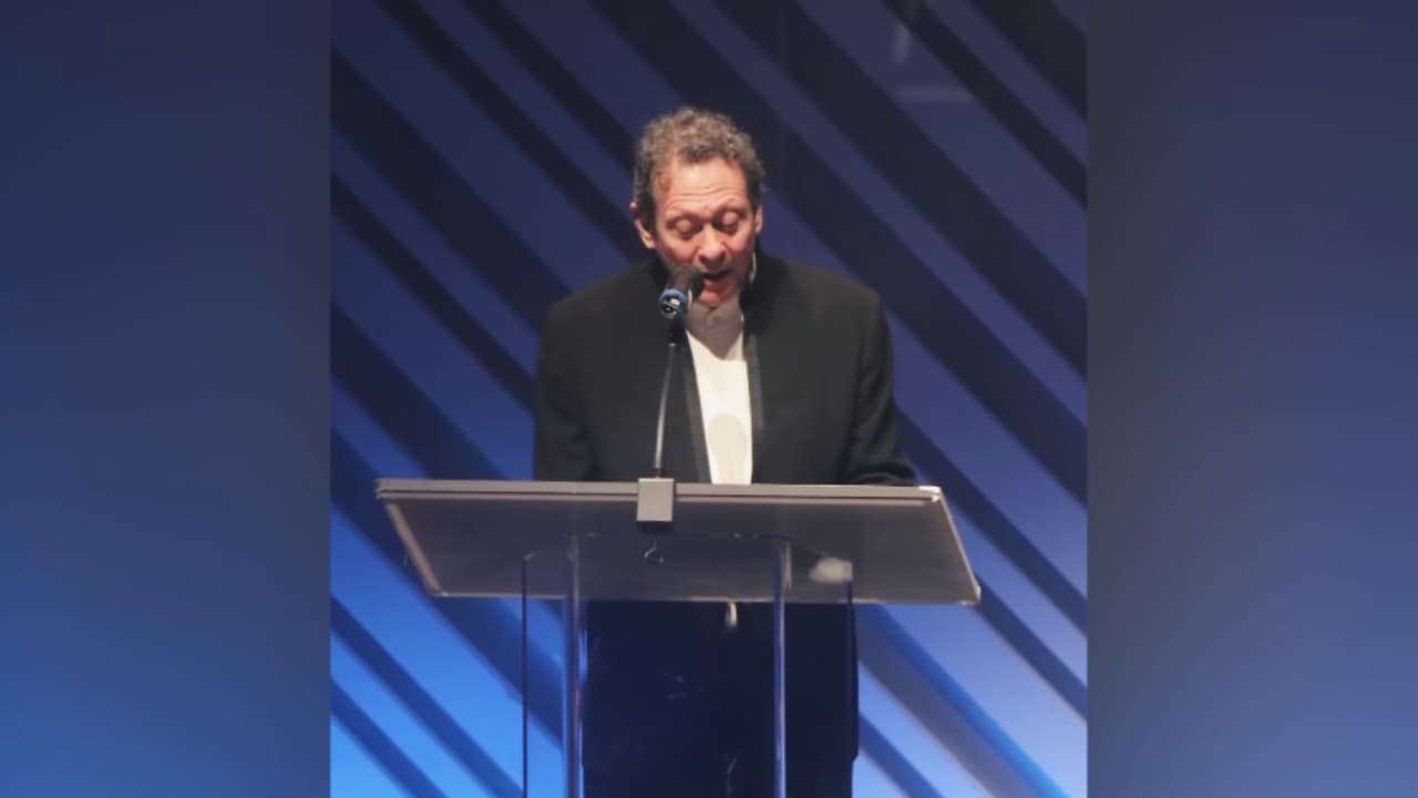 Director de la cadena de hoteles Hyatt renuncia a su cargo al revelarse que tuvo contacto con Epstein