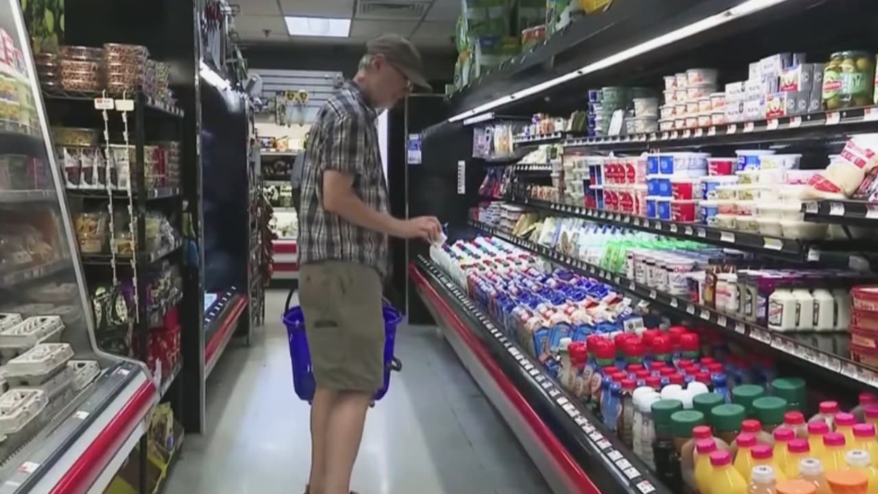 Inflación y altas tasas de interés golpean la economía familiar; ¿esta situación podría influir en las elecciones?