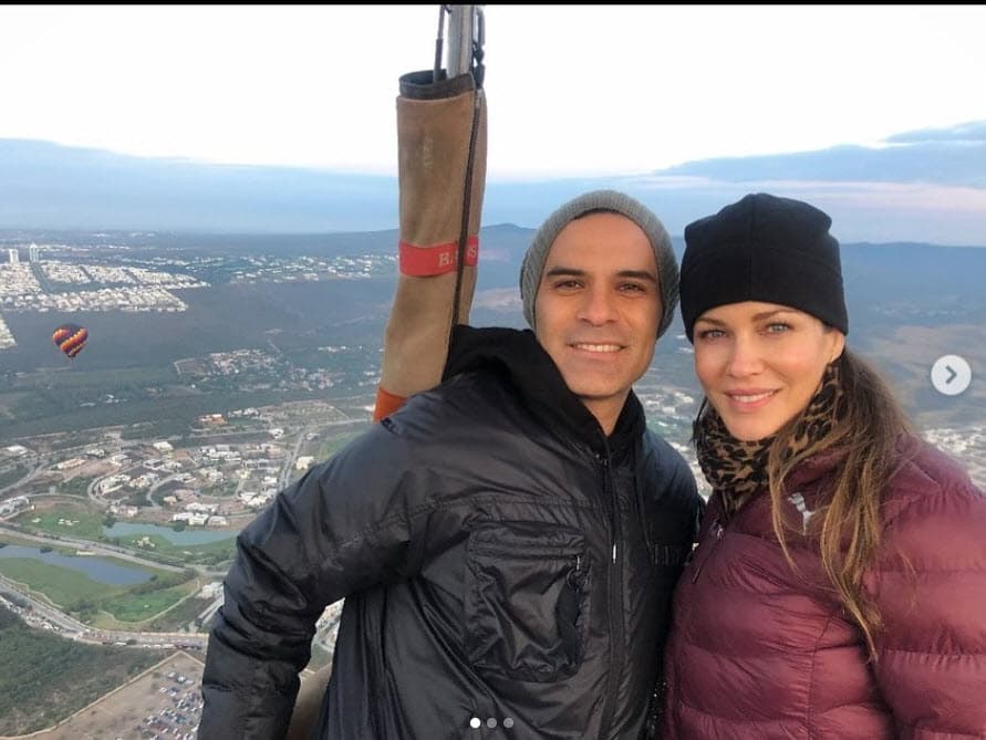 "Entonces de repente un día yo supe que la exactriz (Michel) 
<b><a href="https://www.univision.com/shows/despierta-america/rafa-marquez-y-jaydy-michel-esperan-su-primer-hijo-juntos-video" target="_blank">vivía allá con los hijos, que estaba en la casa</a></b>, pero que (entre ellos había) amor a primera vista y encuentro romántico,", señaló en aquella ocasión. 
<br>