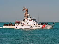 Arrestan a docena de hispanos por contrabando de 3,000 libras de marihuana