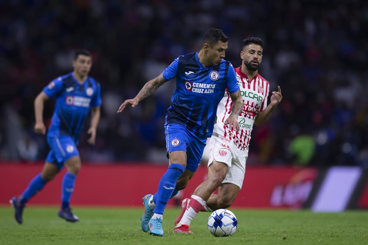 Cruz Azul y Necaxa protagonizaron un partido que tuvo un final cardiaco.