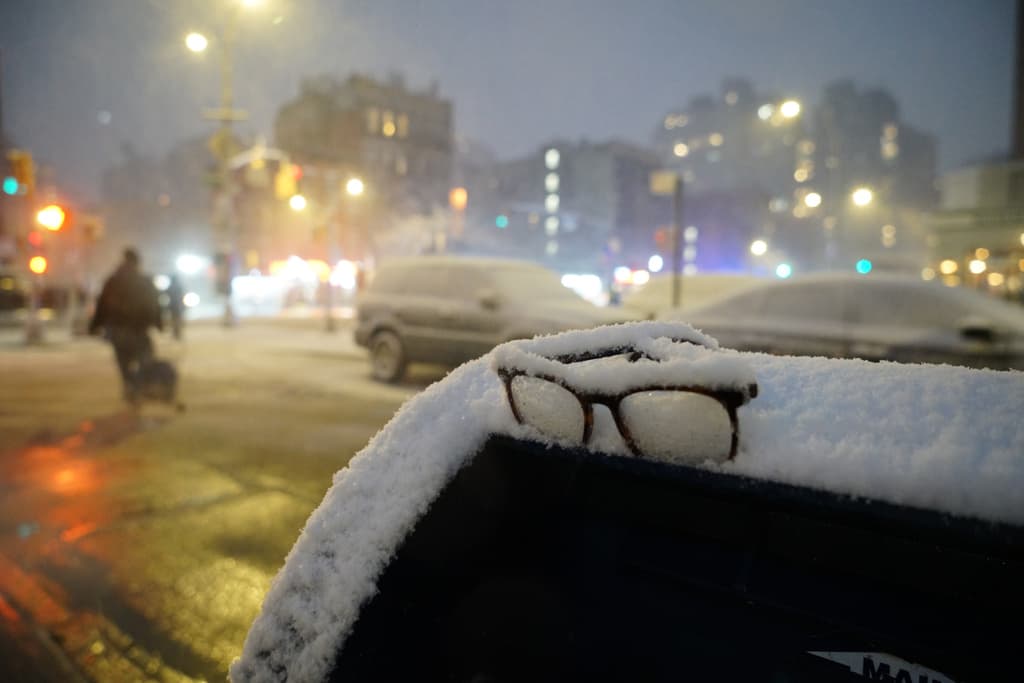 Nueva York despierta bajo la peor tormenta de nieve en más de dos décadas