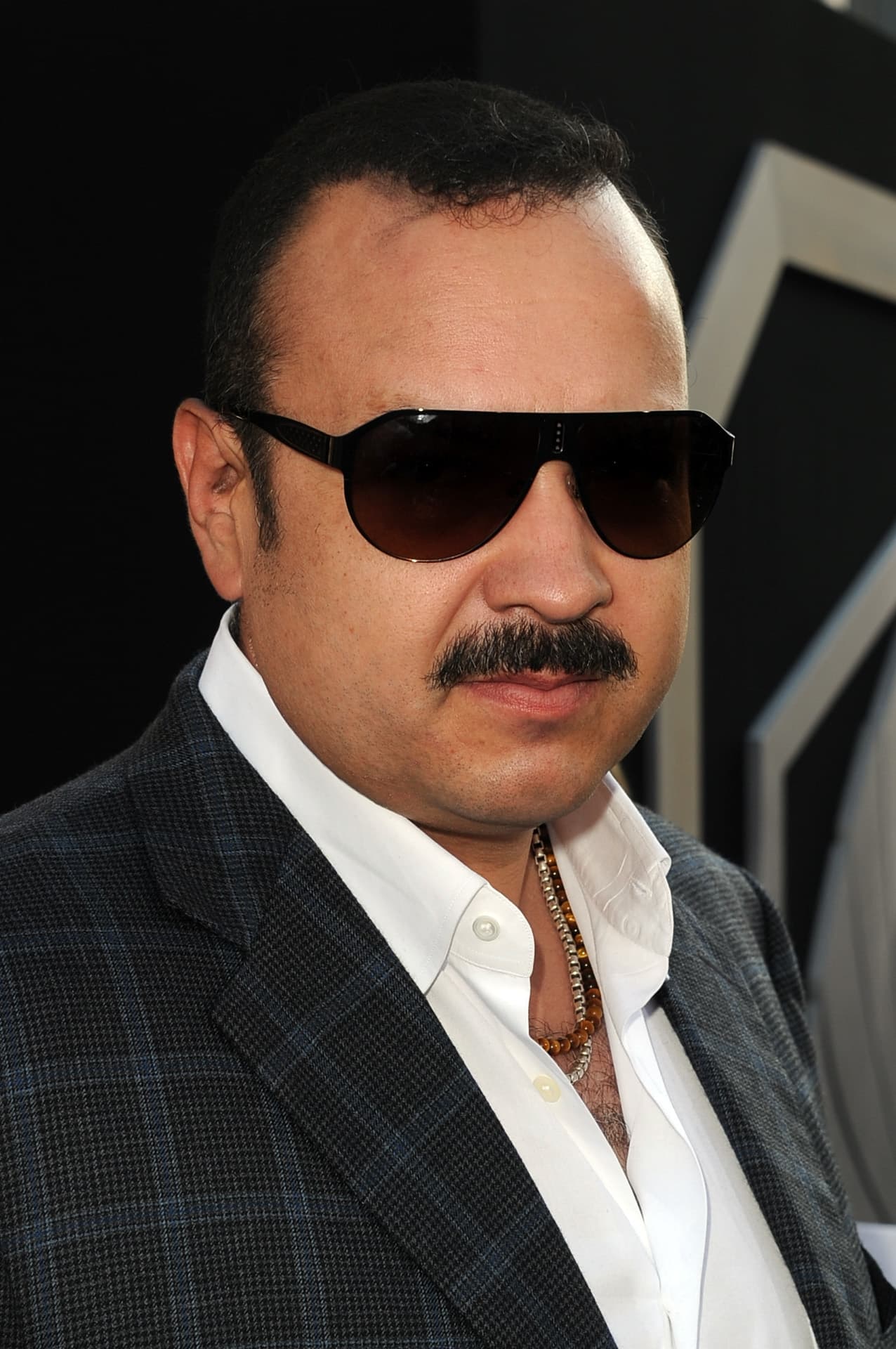 <b>Pepe Aguilar</b>, hijo de dos leyendas de la música y el cine mexicano: Antonio Aguilar y Flor Silvestre, también es uno de los famosos con gran legado musical.