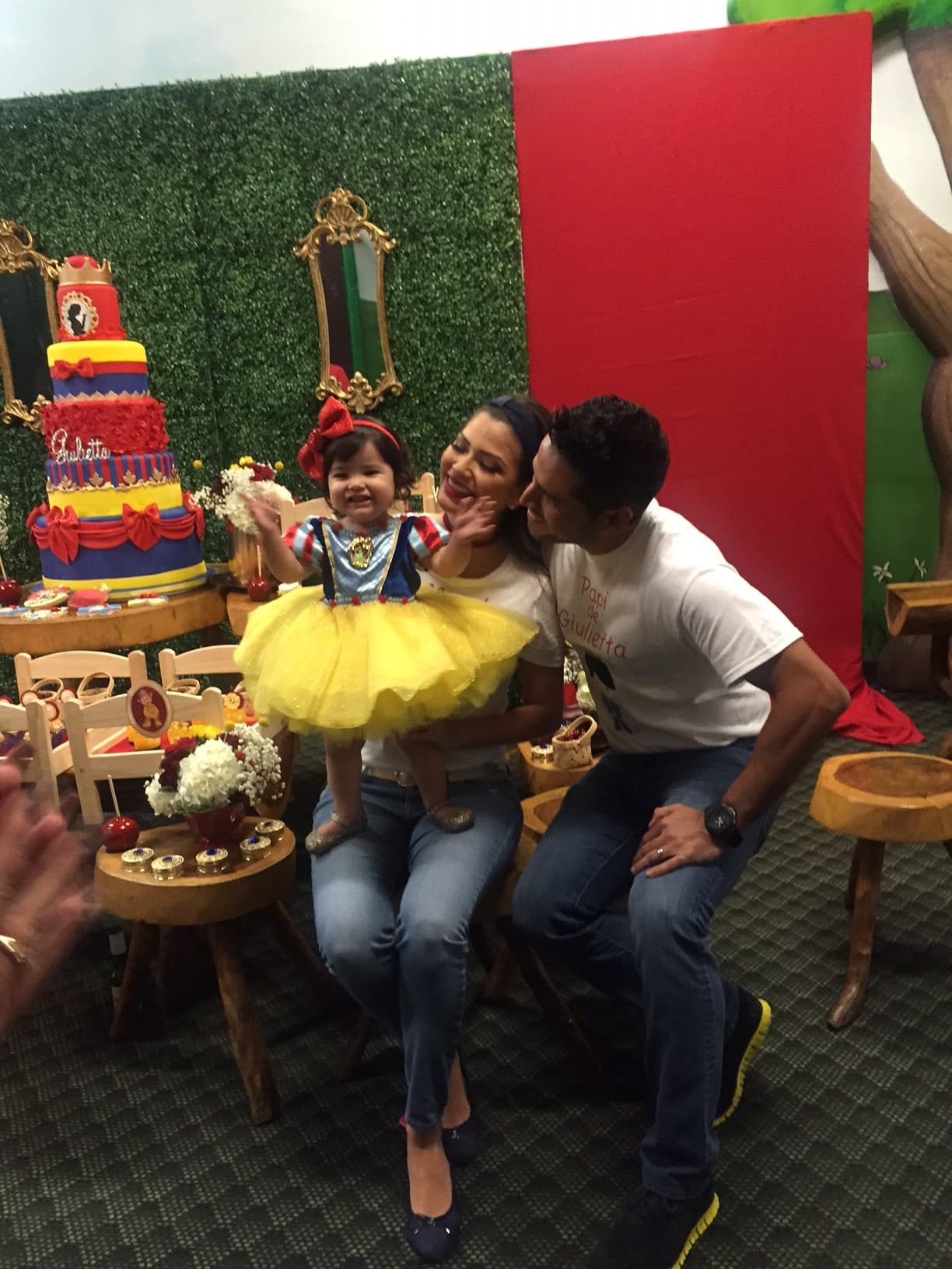 Ana y Luis han llenado de amor a este angelito, que enamora a todos con esa sonrisa.