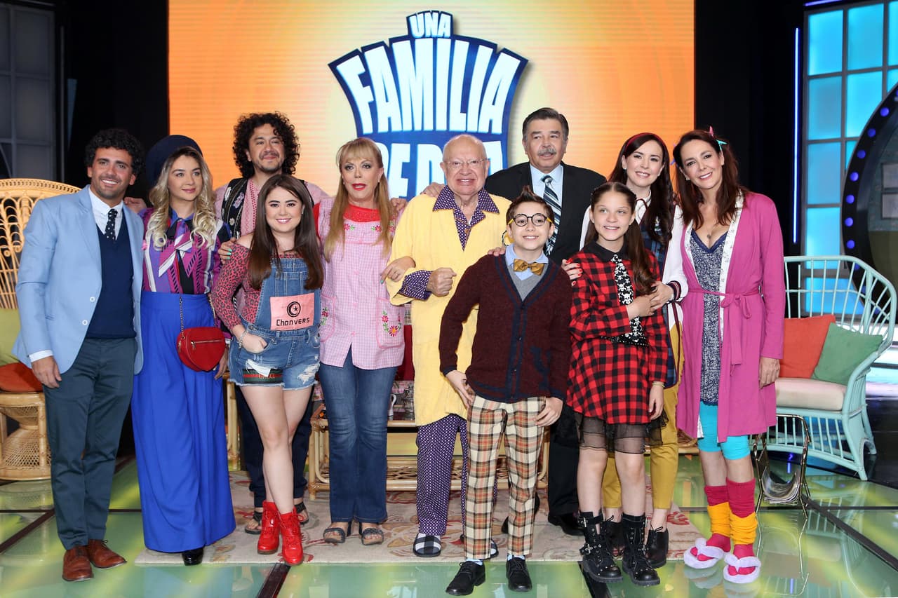 A 12 años de su último programa, 
<b><a href="https://www.univision.com/networks/galavision/una-familia-de-diez-los-lopez-ayudan-a-placido-a-conseguir-dinero-video" target="_blank">la segunda parte de Una Familia de 10</a></b> se estrenará en México el próximo 25 de agosto por Las Estrellas.