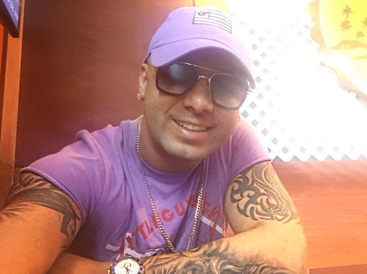 Entre los reguetoneros, Wisin sobresale por siempre estar hablando de su esposa Yomaira Ortiz.