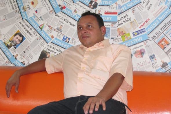 El periodista independiente Roberto de Jesús Guerra, director de la Agencia de Prensa cubana (independiente) llegó a Checoeslovaquia. Roberto de Jesús fue entrevistado por el periódico Dnes de Praga y por la agencia HN.