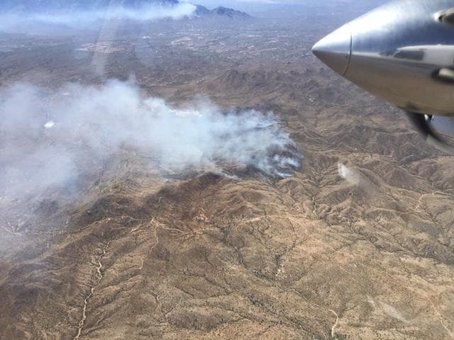 El 
<b>incendio Tortolita</b>, causado por un rayo, ha quemado cerca de 3,321 acres. Hasta el 9 de junio, 
<a href="https://inciweb.nwcg.gov/incident/6738/" target="_blank">autoridades han contenido un 25% del incendio</a>. 
<br>