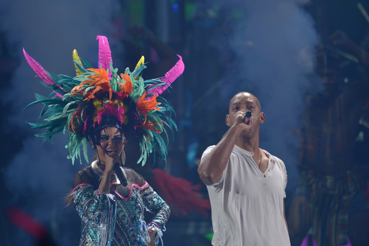 Will tuvo su esperado regreso musical al lado de Bomba Estéreo en el tema 'Fiesta' uno de los más vistos por el público.