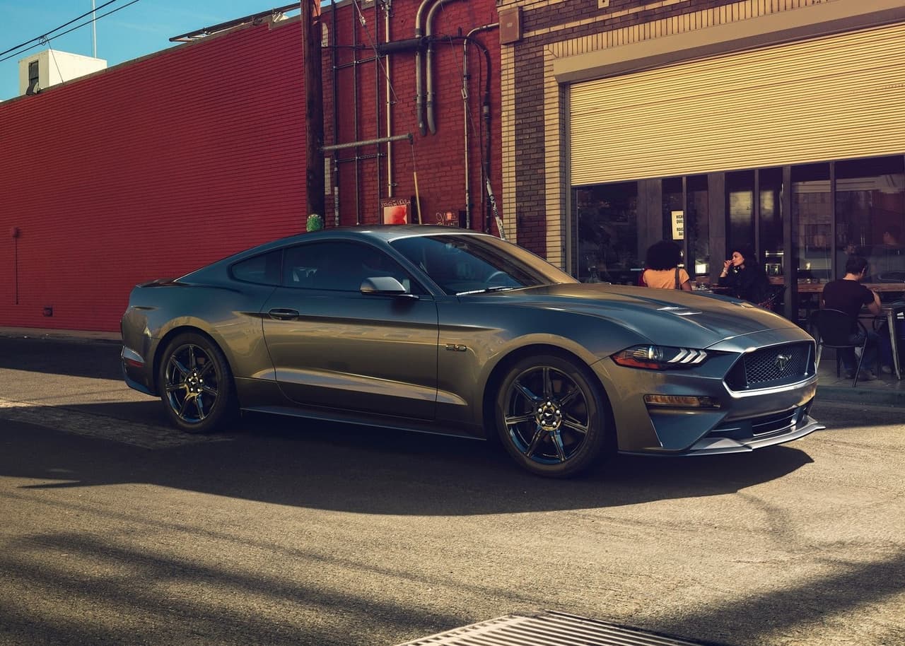 <h3 class="cms-H3-H3"><b>14. Ford Mustang</b></h3>
<br>
<br>
<b>Mantenimiento en el transcurso de 10 años:</b> 11,900 dólares