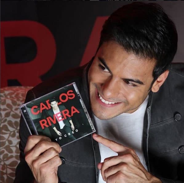 Este material discográfico cuenta con 13 temas inéditos, la mayoría de su autoría: "soy muy romantico y eso lo expreso con mi música, prefiero eso a ritmos de moda, que siento no transmiten como soy yo verdaderamente".