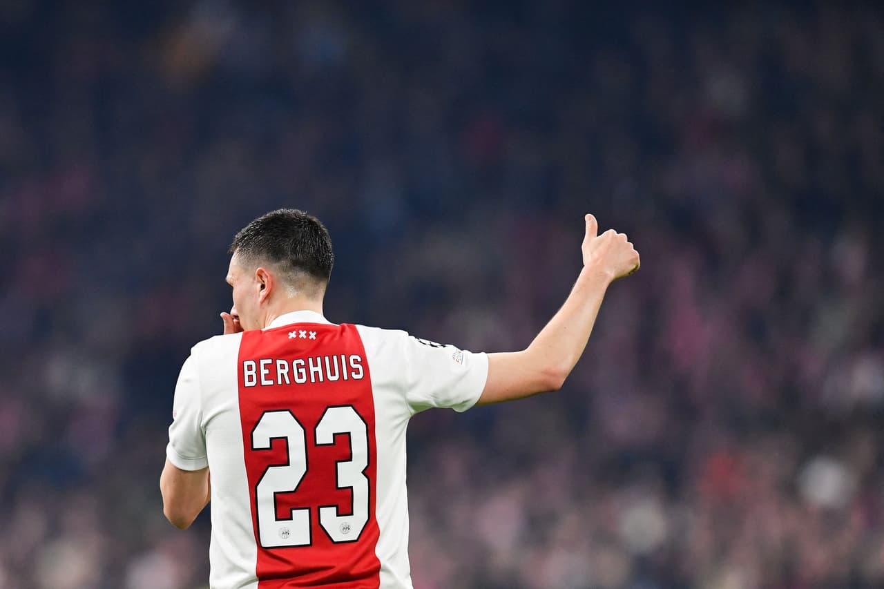 Steven Berghuis se mostraba avergonzado tras no lograr concretar las opciones se le presentaban.