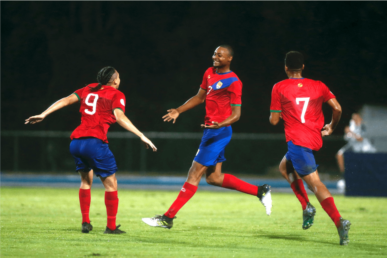 Islas Caimán 
<b>1-0 </b>Islas Vírgenes Estadounidenses