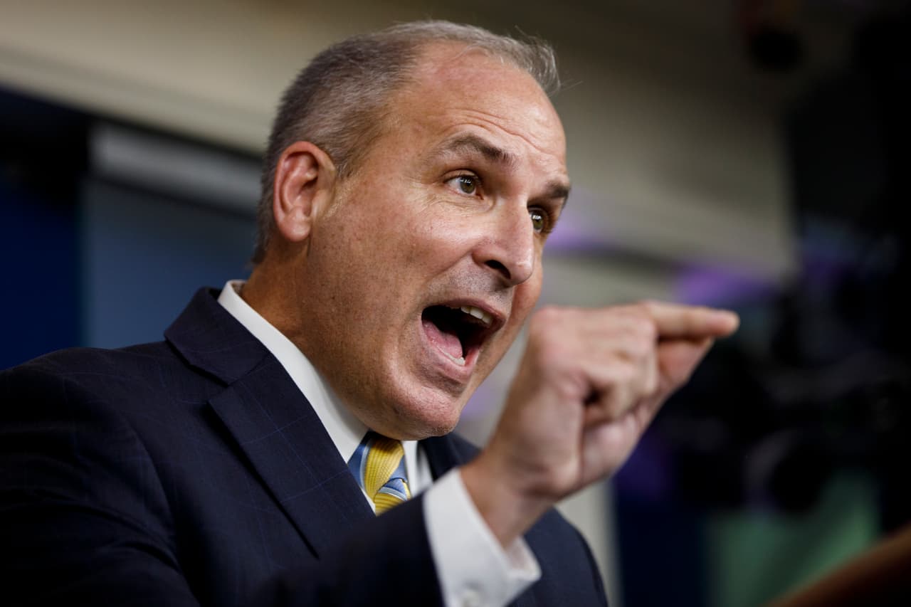 El número mágico en la frontera, el veto al asilo y otras polémicas declaraciones del jefe de la CBP