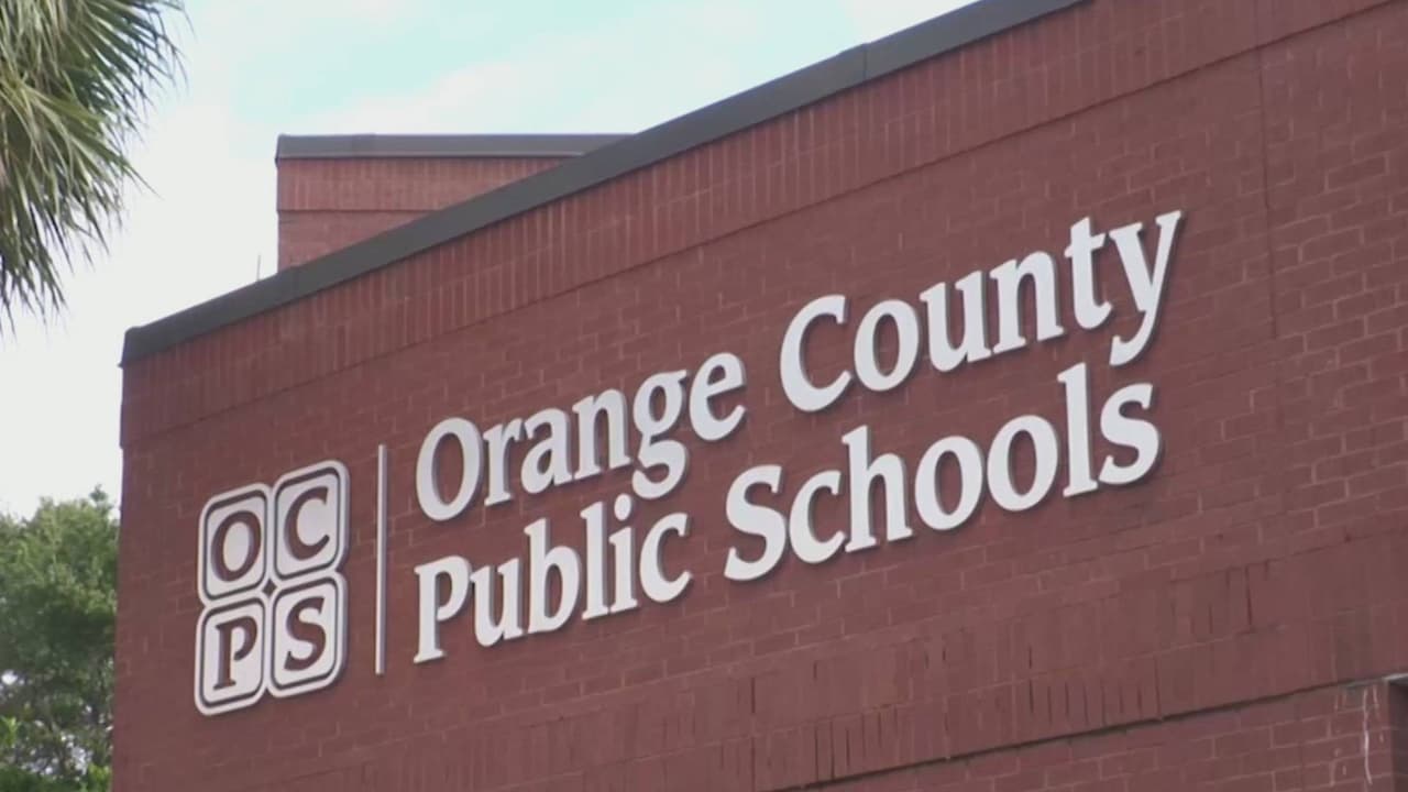Junta Escolar de Orange evalúa cerrar siete escuelas por caída de 8,300 estudiantes