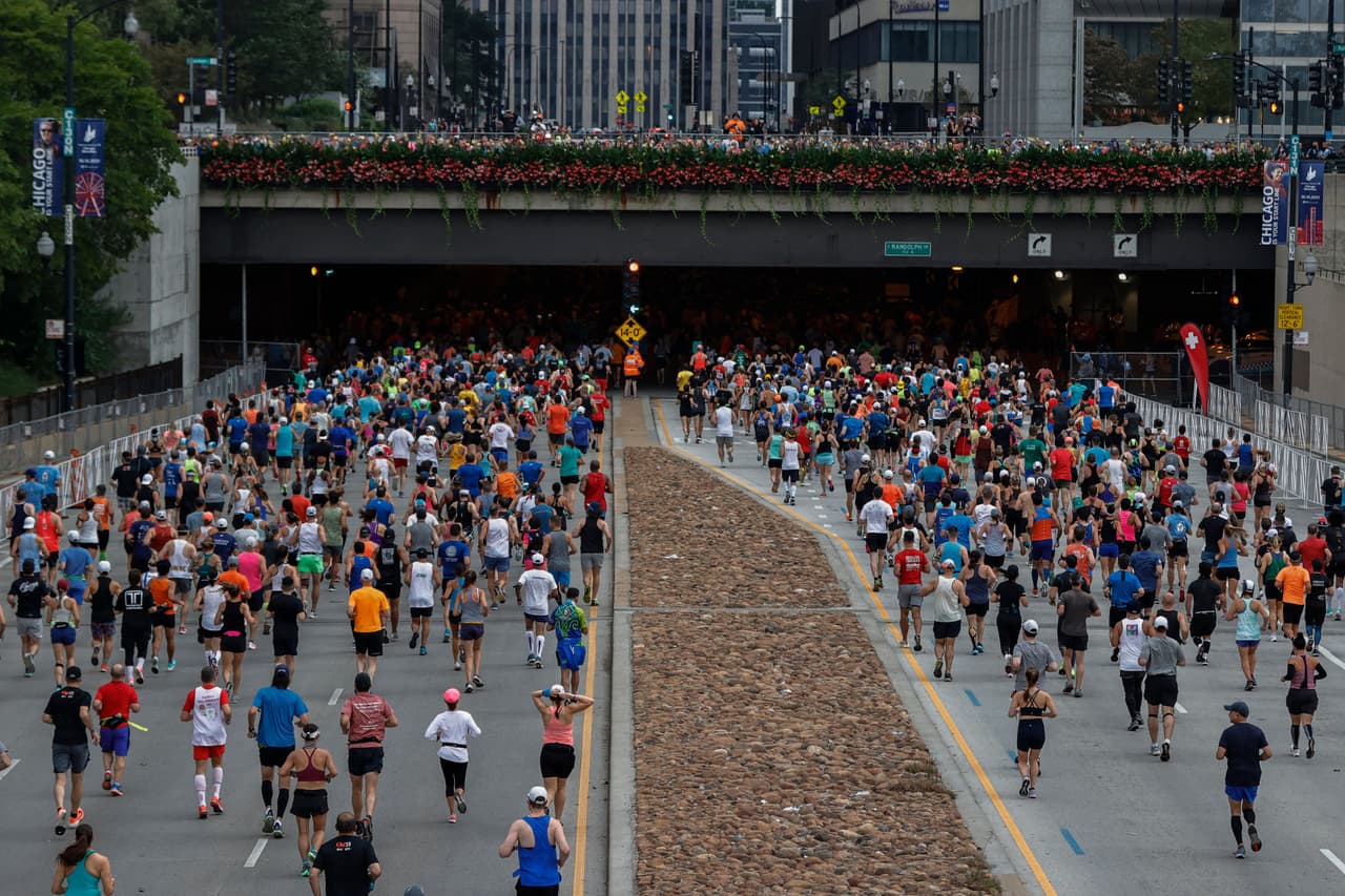 Anuncian cierre de calles en Chicago por la maratón de 'Bank of America' 2024