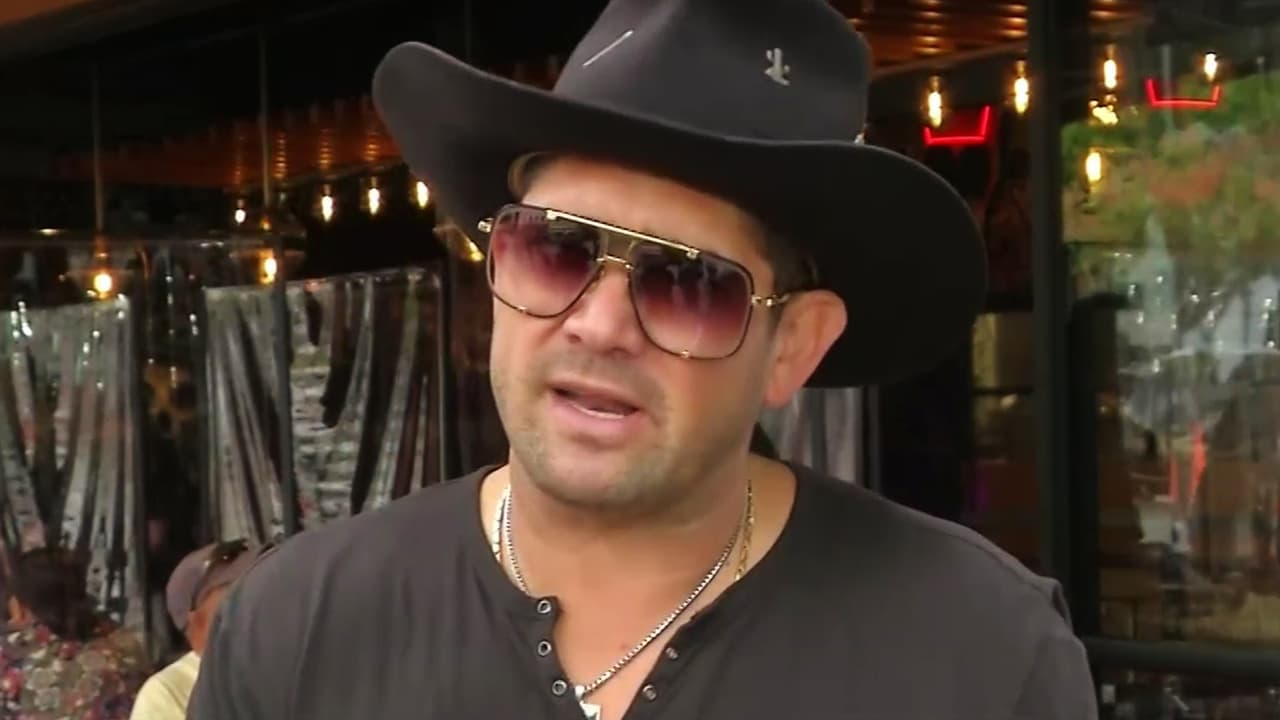 <a href="https://www.univision.com/shows/despierta-america/mr-tempo-le-pide-a-lorenzo-mendez-que-se-ponga-a-chambear-en-vez-de-mandarle-mensajes-sobre-chiquis-rivera-video">'Mr. Tempo'</a>, el hombre con el que se le relaciona sentimentalmente, tuvo un mensaje muy claro para el ex de Chiquis, Lorenzo Méndez.