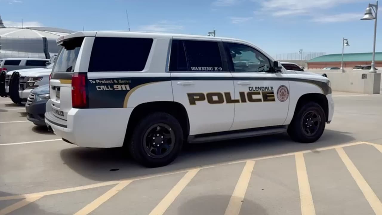 Kamala Harris, candidata demócrata a la presidencia, y su compañero de fórmula Tim Walz visitan Arizona como parte de su gira electoral rumbo a las elecciones generales de noviembre.