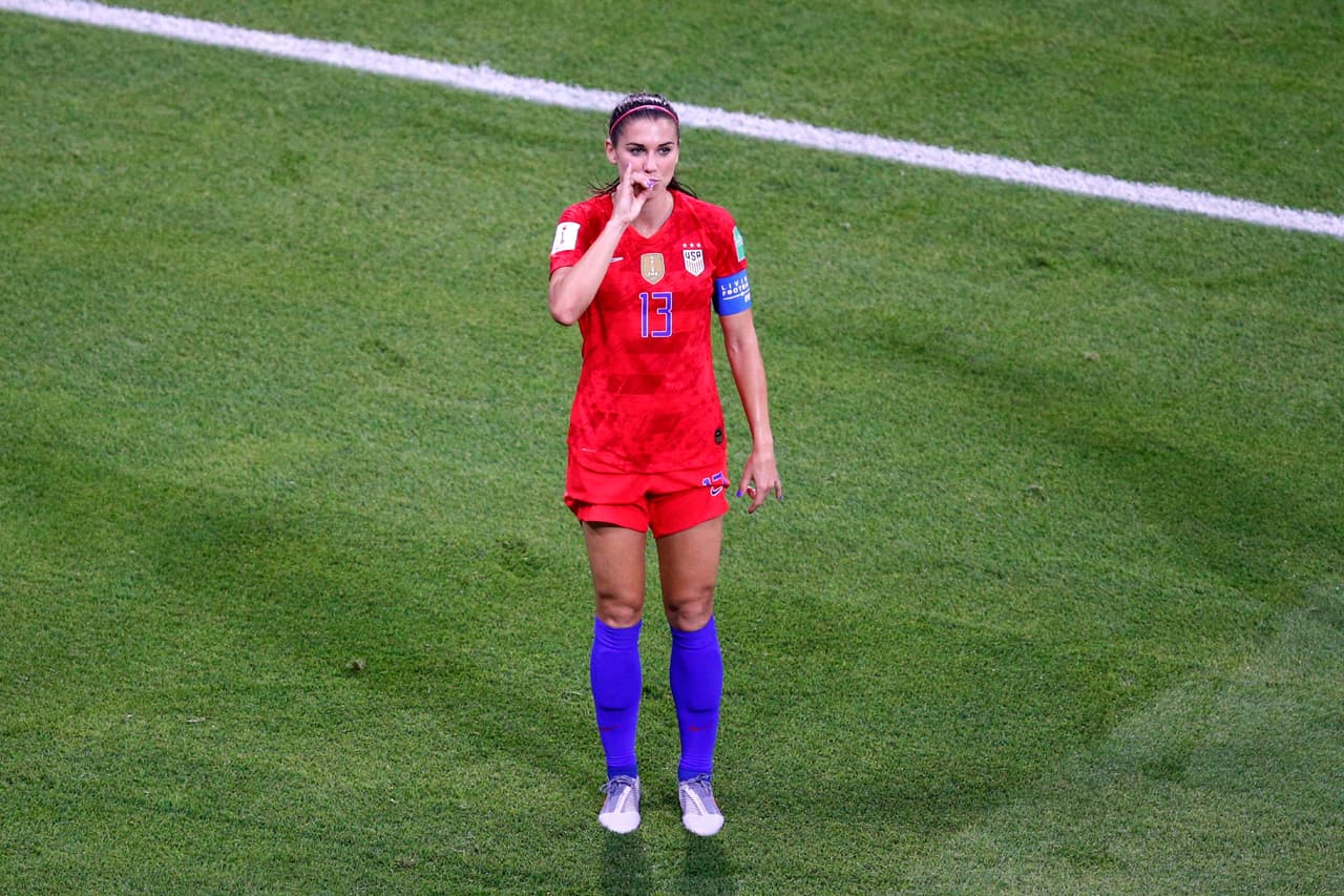 Al tener una rara forma de correr cuando era pequeña, a Alex le apodaban ‘Baby Horse’.