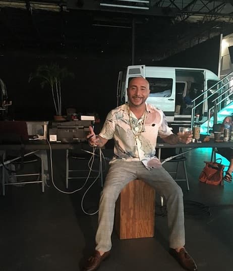 Mostrar cómo ese tipo de sucesos impacta la vida de los familiares de los narcotraficantes es el norte de 'Cartel crew', según explicó Michael Corleone Blanco en una entrevista que concedió a 
<b><a href="https://www.newsweek.com/cartel-crew-vh1-michael-blanco-1282767" target="_blank">Newsweek </a></b> en enero. El hijo de Griselda Blanco quiere que los espectadores tengan la oportunidad de humanizar y comprender la esencia completa de las personas y familias que se criaron en "nuestra narco cultura".