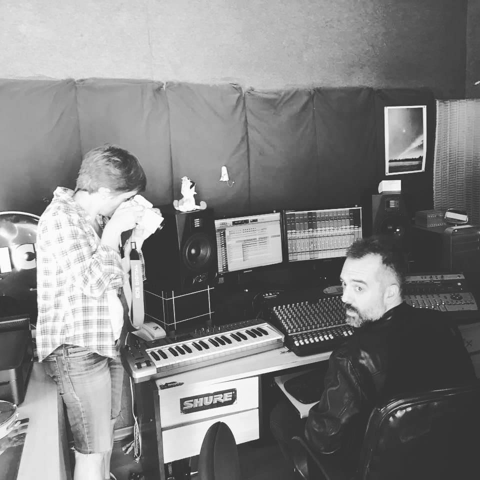 Tras la terrible noticia, el hijo del artista, Federico Hoffmann, publicó un conmovedor mensaje en su cuenta de Twitter: "#SergioDenisvive Me sobra un toco de esperanza. Cada uno en su casa escuche sus canciones. Sigamos haciendo fuerza. Música Dios. Gracias a todos por su apoyo", manifestó.