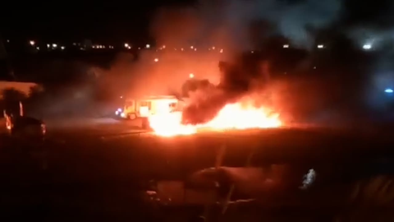 Hinchas en Argentina incendian autos de jugadores por haber perdido