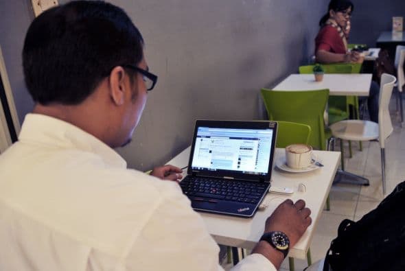 Bassett, experto en estadísticas de Nueva York, se negó y retiró su solicitud de empleo, diciendo que no quería trabajar con una compañía que busca información personal de los empleados.