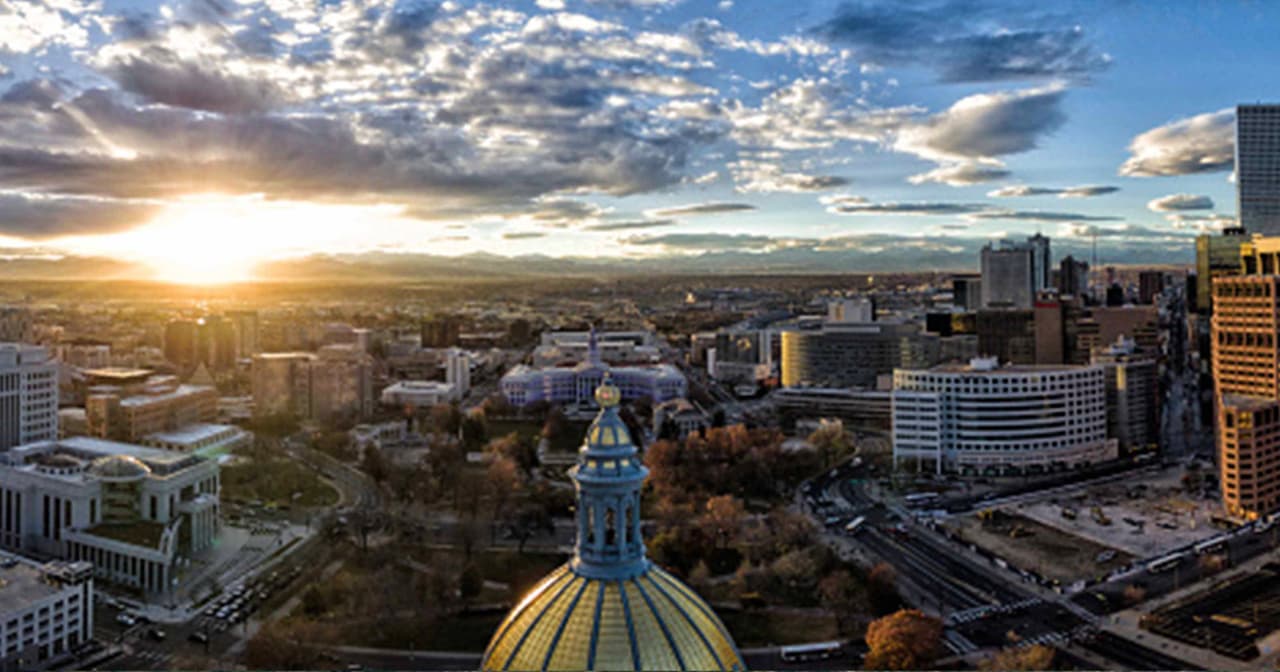 Denver, Colorado, ocupa el sexto lugar, tras convertirse en un nuevo centro de crecimiento tecnológico en el centro de Estados Unidos.