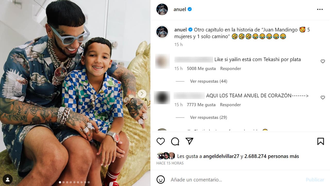 En ellas aparece al lado de su primogénito Pablo, a quien procreó con Astrid Cuevas.