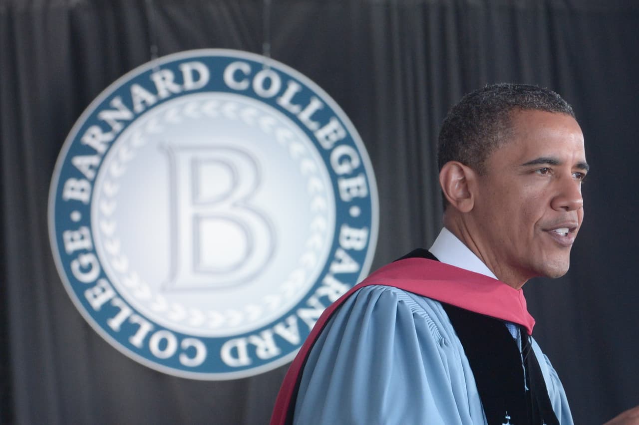 ''He visto la pasión y el servicio de ustedes. He escuchado sus voces amplificadas por la creatividad y 
<a href="https://obamawhitehouse.archives.gov/the-press-office/2012/05/14/remarks-president-barnard-college-commencement-ceremony">una fluidez digital que los de nuestra generación apenas podemos comprender</a>. He visto a una generación ansiosa e impaciente por entrar en las corrientes de la historia y cambiar el rumbo'', discurso de Barack Obama en Barnard College, Columbia University, mayo 14 del 2012.