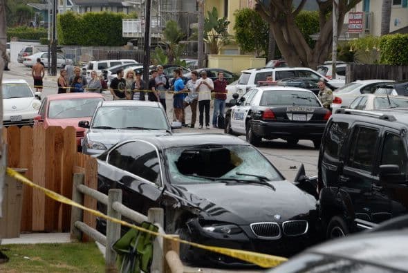 De acuerdo a las autoridades policiales, los disparos se iniciaron alrededor de las nueve y media de la noche, hora local.