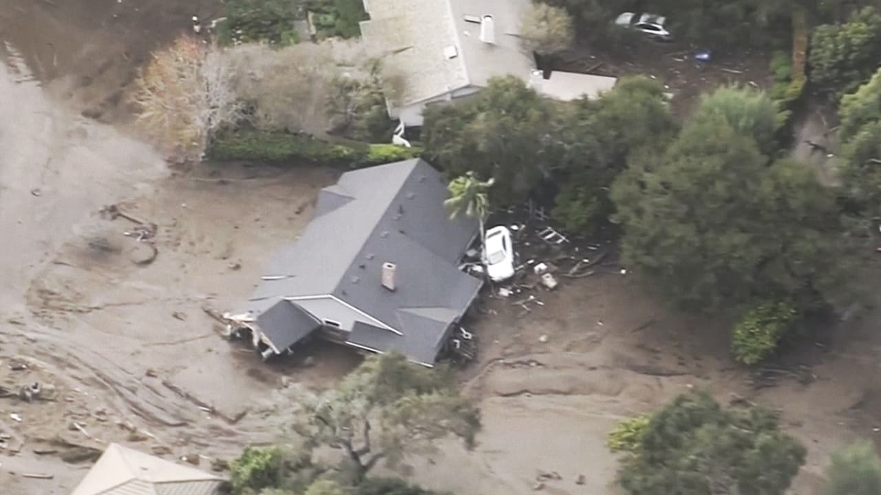 Las labores de rescate en la zona no se han detenido. Las autoridades confirmaron que ocho personas continúan desaparecidas.