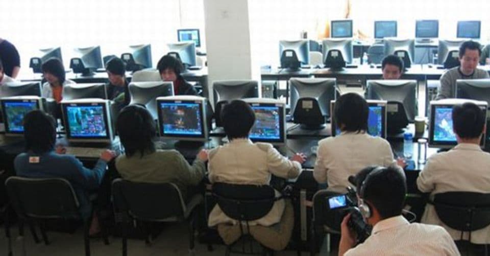 10. Granjeros de oro - Inventado en el 2007, los granjeros de oro se dedican a recolectar posesiones como el oro en el juego World of Warcraft para luego venderlas por dinero en eBay. Parece divertido pero solo les pagan $3.60 al día!