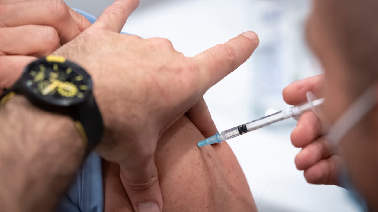 Además, el estudio reveló que podría ser posible que la variante de California pueda evadir la inmunidad de la vacuna contra el Covid-19 o una infección previa.