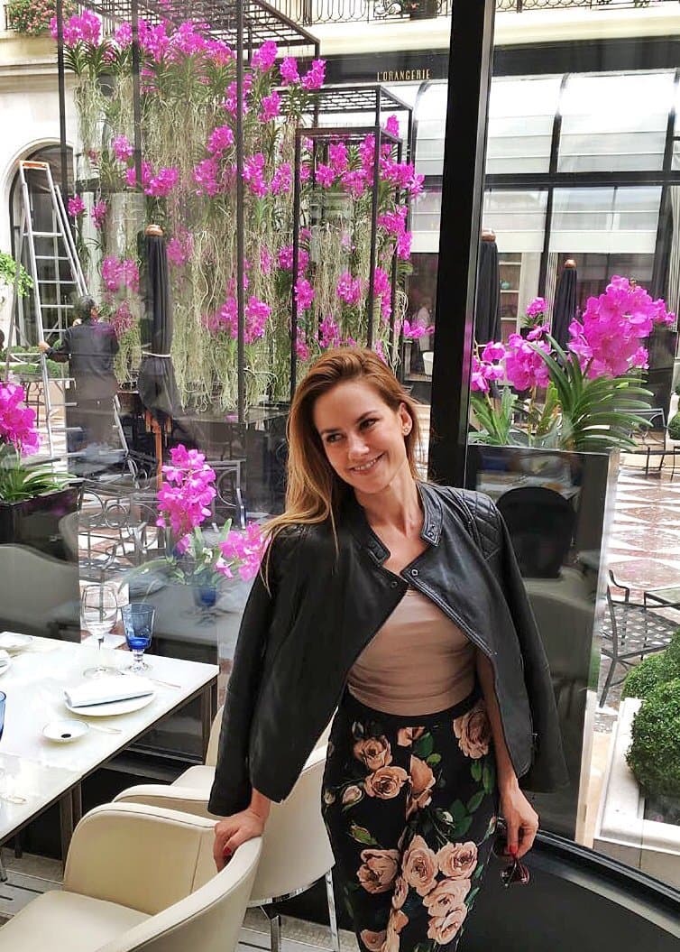 Paris también se volvió uno de sus lugares favoritos, pues como toda una fashionista encontró nuevas modas para usar en las alfombras rojas.