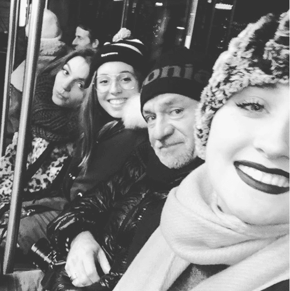 De acuerdo con información del portal de la revista 'Caras', 'El Güero' Castro y sus tres hijas llegaron a la localidad de Vail el pasado 17 de diciembre.