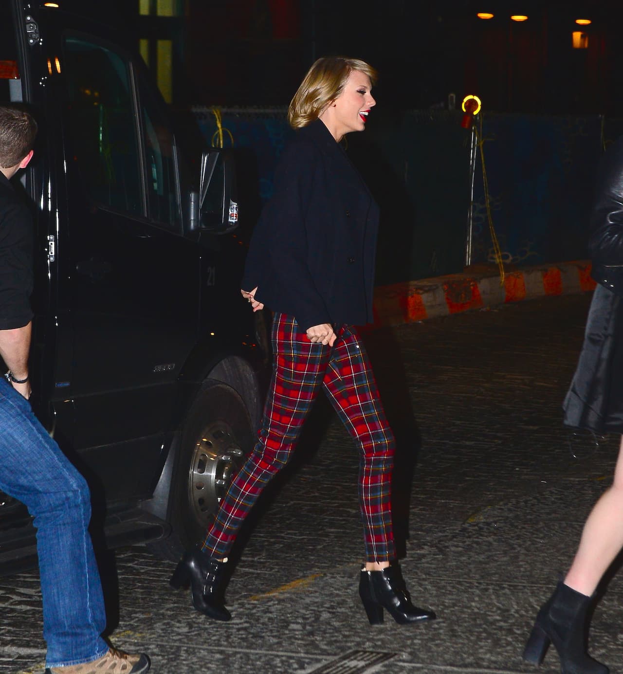 Si te gusta combinar los colores, también en las cuadrículas puedes intentarlo. Sólo usa una chaqueta, camiseta, top tak o abrigo que se asemeje a alguna de las tonalidades.