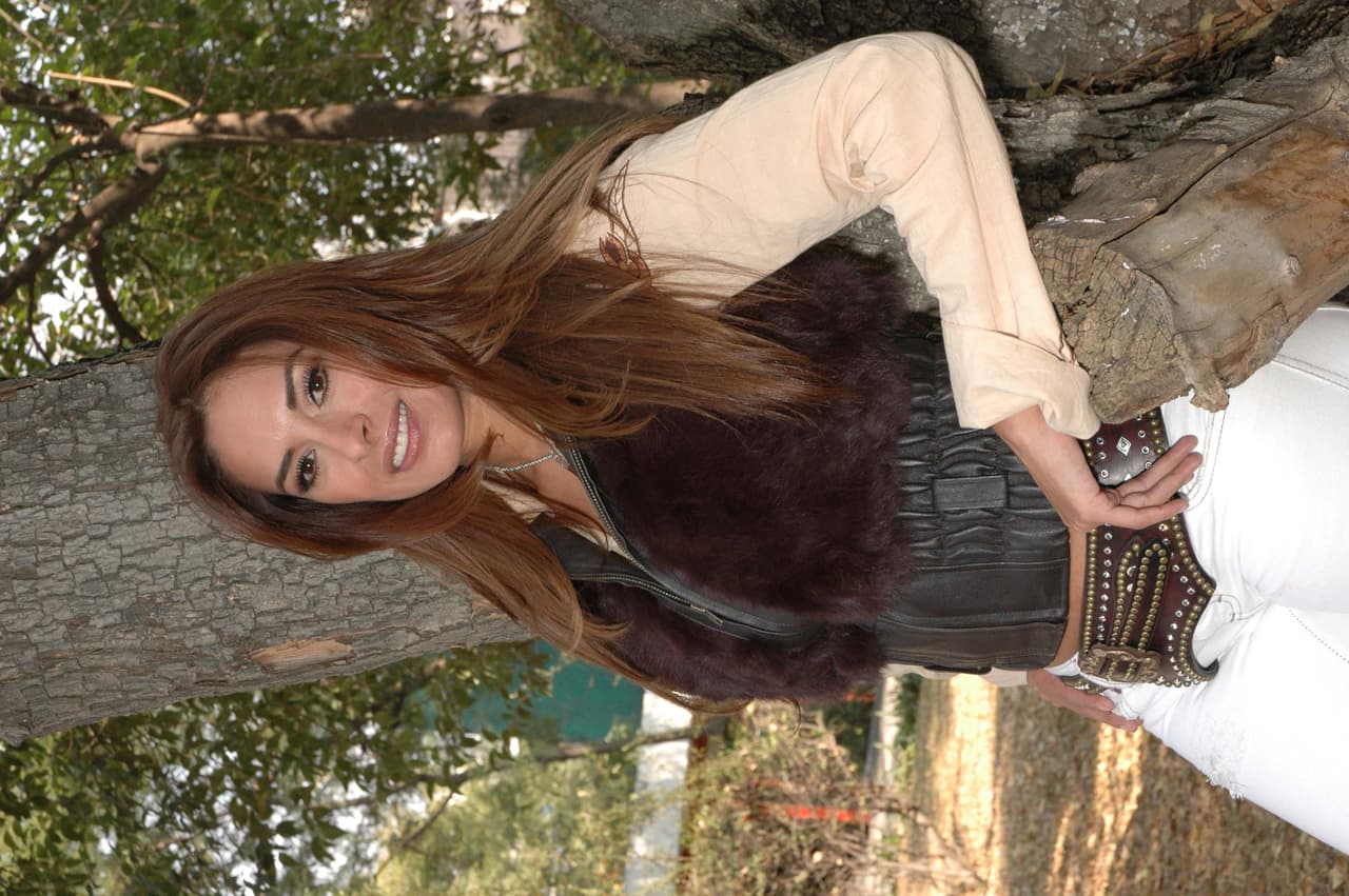 <b><a href="http://www.univision.com/temas/galilea-montijo">Gali</a></b> ha aparecido en algunas otras telenovelas, pero sólo para hacer actuaciones especiales, pues sabe que la conducción es su pasión y a la gente le encanta su manera de hacerlo.