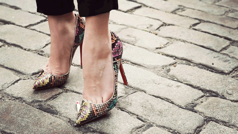 Llevo 18 años caminando en tacones y éstas son algunas lecciones aprendidas (que a todas pueden servir)